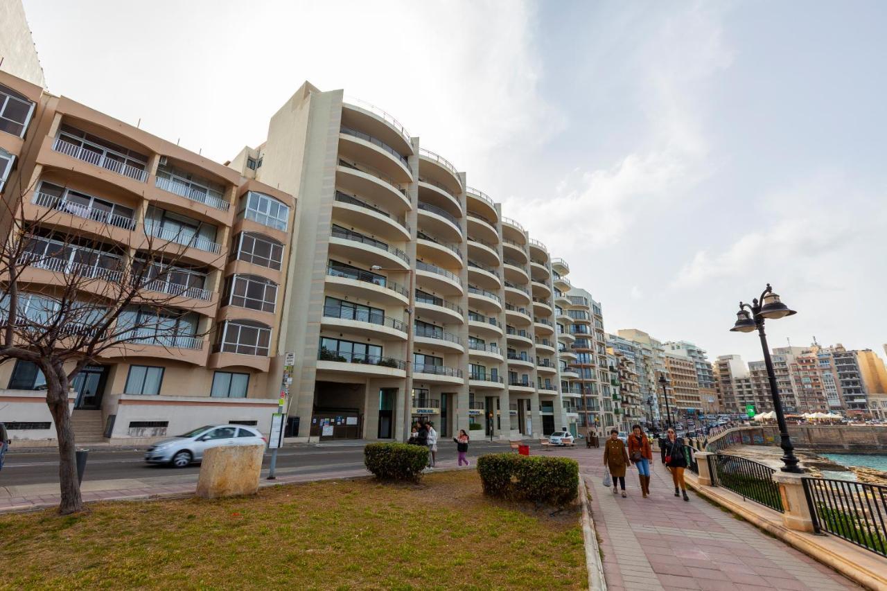 Spacious Seafront Apt With Living, Sofa, Wifi & Ac By 360 Estates Sliema Esterno foto